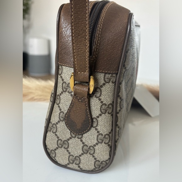 Gucci Accesory Collection Sherry Line Crossbody Bag - Picture 5 of 12